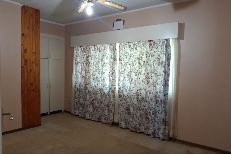 4 Bedroom Property for Sale in Odendaalsrus Free State